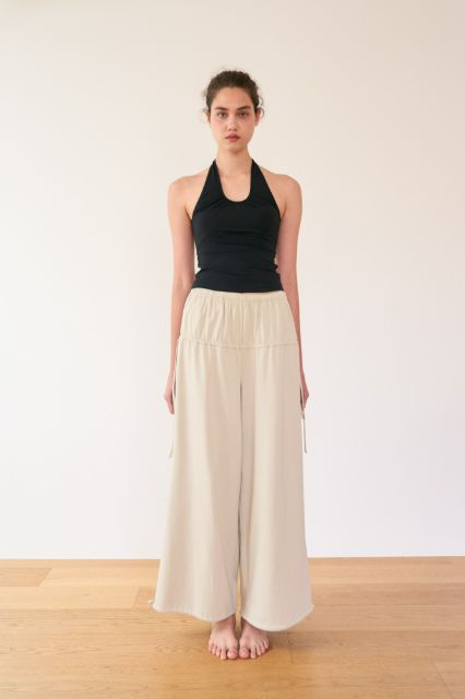 Compact Ebbe Halter Top